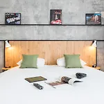 Ibis Lyon Sud Hotel 3*