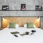 Ibis Lyon Sud Hotel 3*