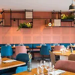 Ibis Lyon Sud Hotel 3*