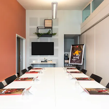 Ibis Lyon Sud 3*