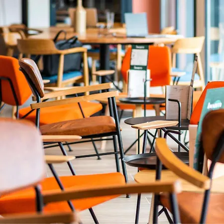 Ibis Lyon Sud 3* Уллен