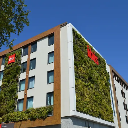 Ibis Lyon Sud 3*