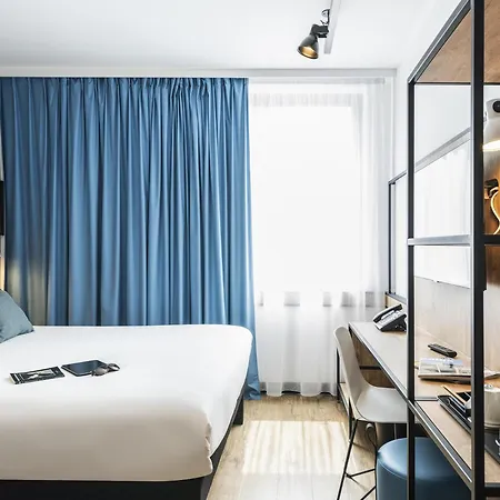 Ibis Lyon Sud מלון 3*