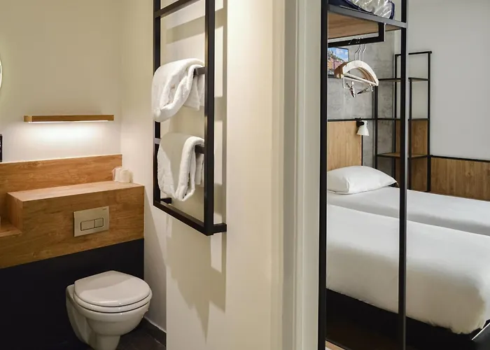 Ibis Lyon Sud 3*