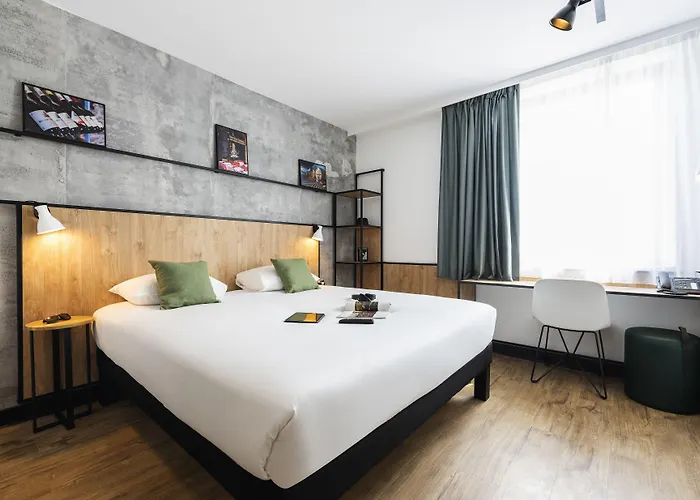 Отель Ibis Lyon Sud Уллен
