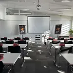 Ibis Lyon Sud 울랑