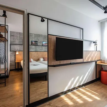 Ibis Lyon Sud Hotel