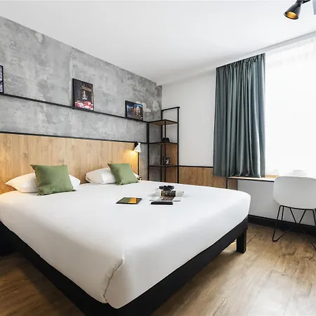 Ibis Lyon Sud Hotel 3*