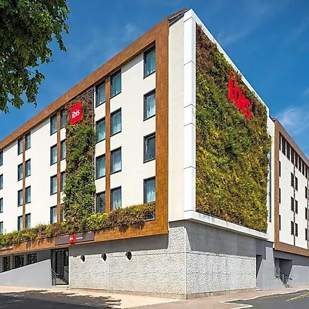 Ibis Lyon Sud أولينز