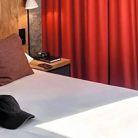 Ibis Lyon Sud 3*
