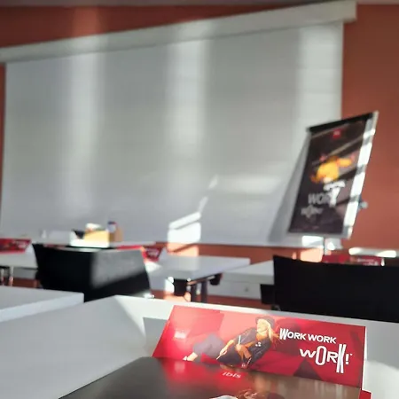 Ibis Lyon Sud ホテル